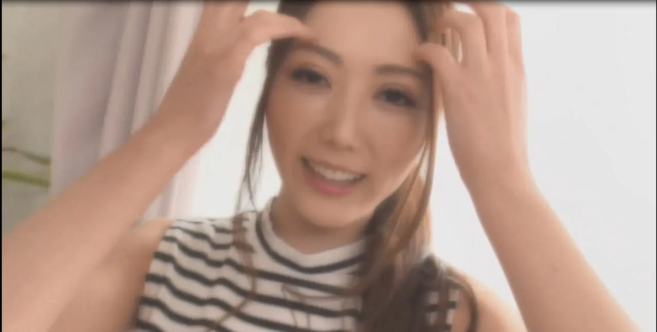 滑进了岳的身体メイリン モデルコレクション メ猫咪AV高清在线观看